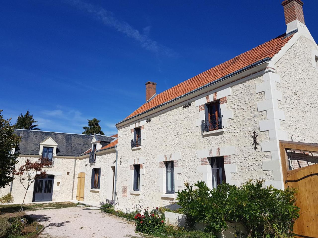 Le Clos De La Briollerie Hotel Tauxigny Exterior photo